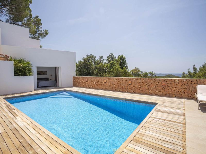 Contemporary Sea-View Villa for Sale in Ibiza , San Antonio 