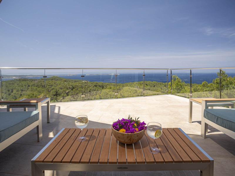 Contemporary Sea-View Villa for Sale in Ibiza , San Antonio 