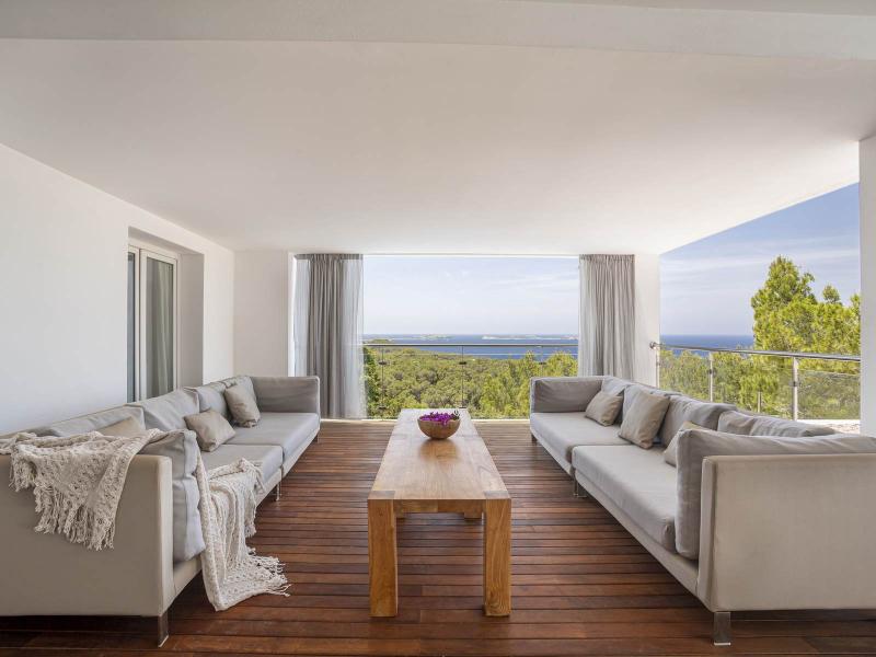 Contemporary Sea-View Villa for Sale in Ibiza , San Antonio 