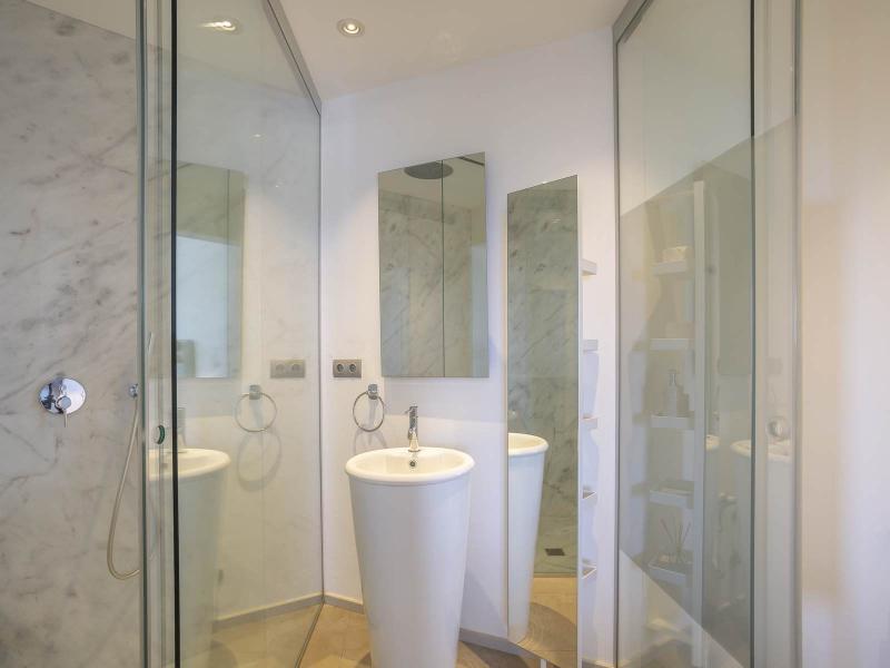 Contemporary Sea-View Villa for Sale in Ibiza , San Antonio 