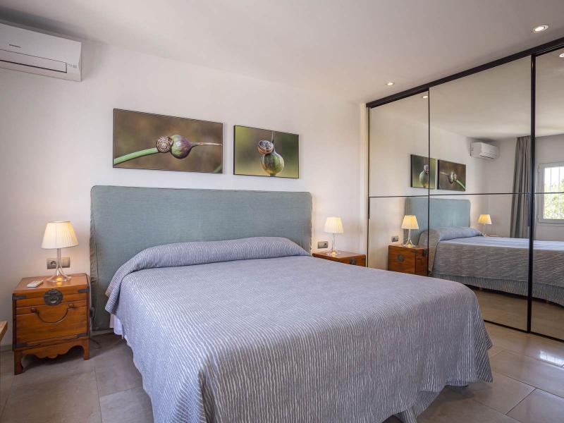 Contemporary Sea-View Villa for Sale in Ibiza , San Antonio 