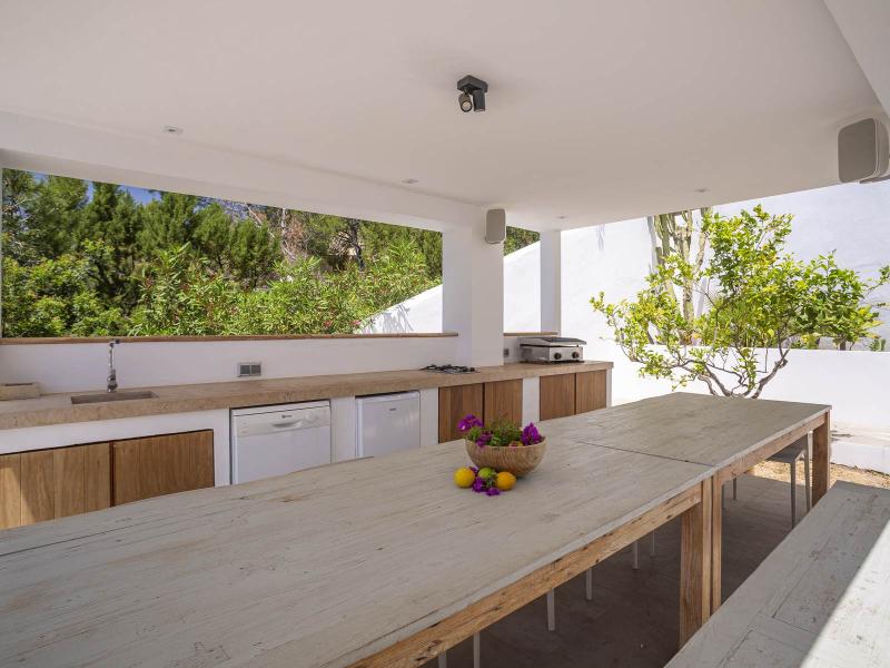 Contemporary Sea-View Villa for Sale in Ibiza , San Antonio 