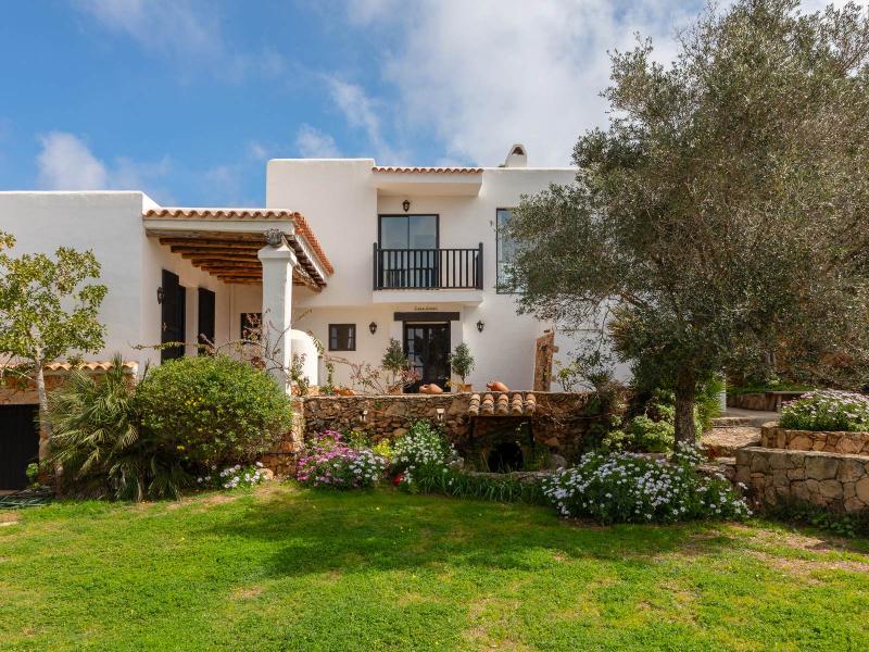 Authentic Ibiza Finca for Sale near Cala Salada | Luxury real estate listing with stunning ocean view