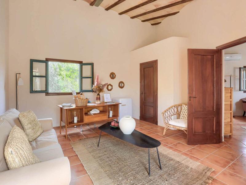 Private Villa with Guest Houses , 