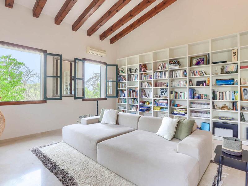 Private Villa with Guest Houses , 