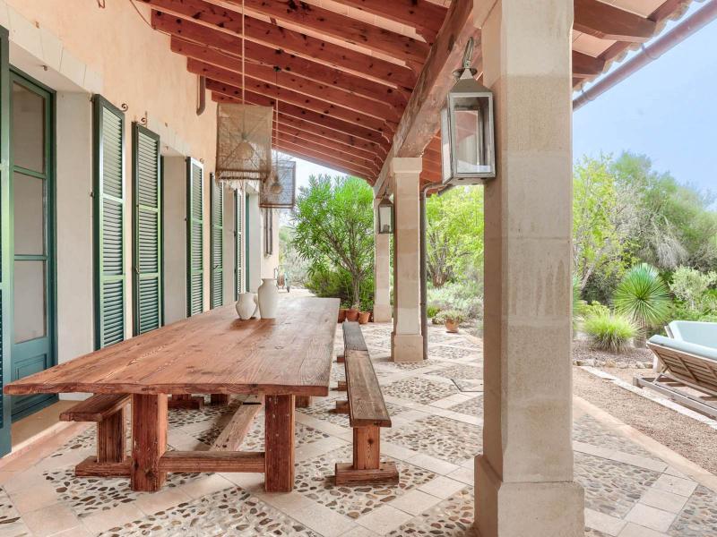 Private Villa with Guest Houses , 