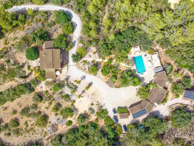 Private Villa with Guest Houses , 