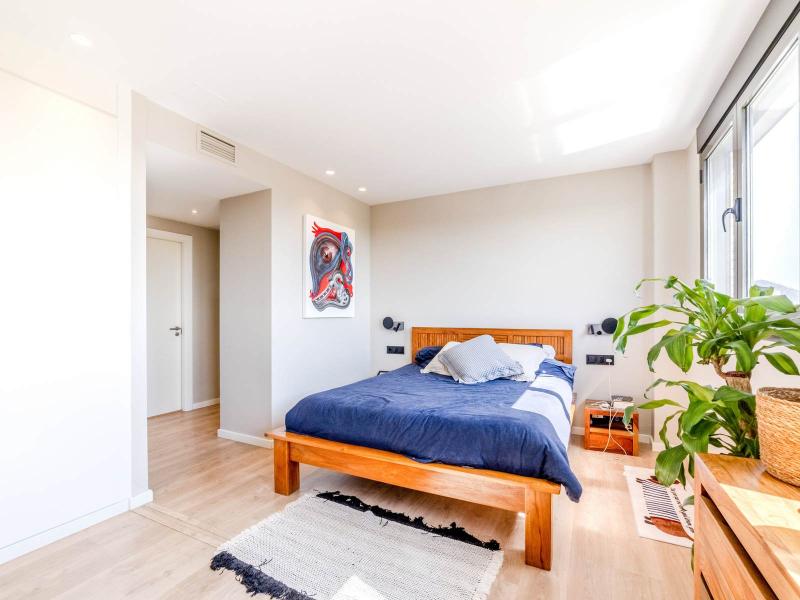 Bright Four-Bedroom Apartment with Sea Views in Sitges , Sitges 