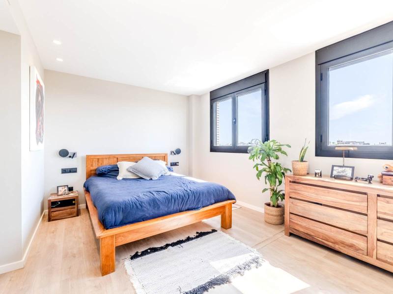 Bright Four-Bedroom Apartment with Sea Views in Sitges , Sitges 