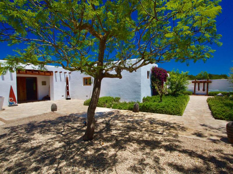 Blakstad-Style Finca for Sale Near Santa Gertrudis , Jesus 