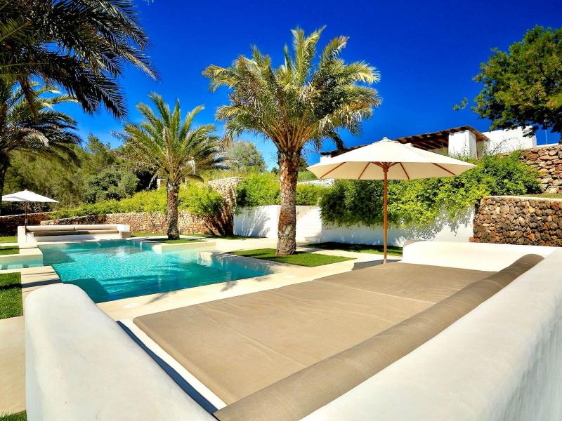 Blakstad-Style Finca for Sale Near Santa Gertrudis , Jesus 
