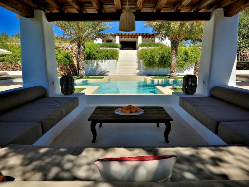 Blakstad-Style Finca for Sale Near Santa Gertrudis , Jesus 