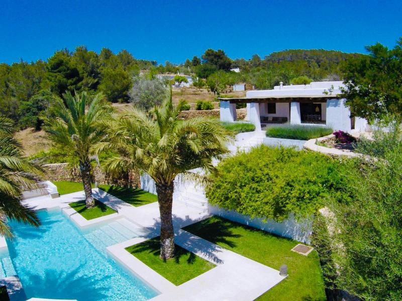 Blakstad-Style Finca for Sale Near Santa Gertrudis , Jesus 