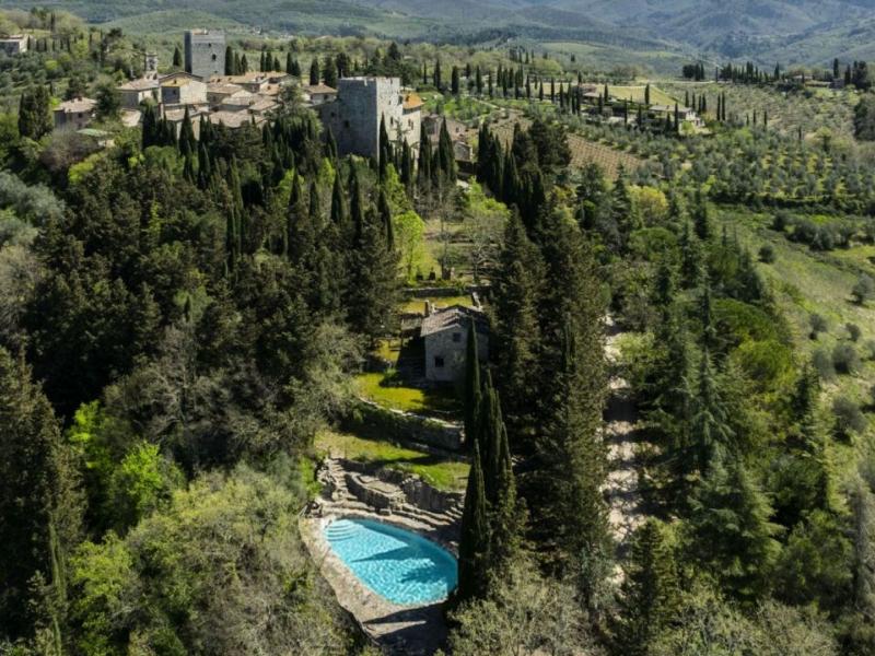 Castle for sale for sale in Siena - Gaiole In Chianti , 