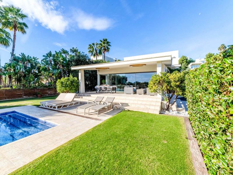 Luxury Villa for Sale in Sitges – Can Girona Prime Location , Sitges 
