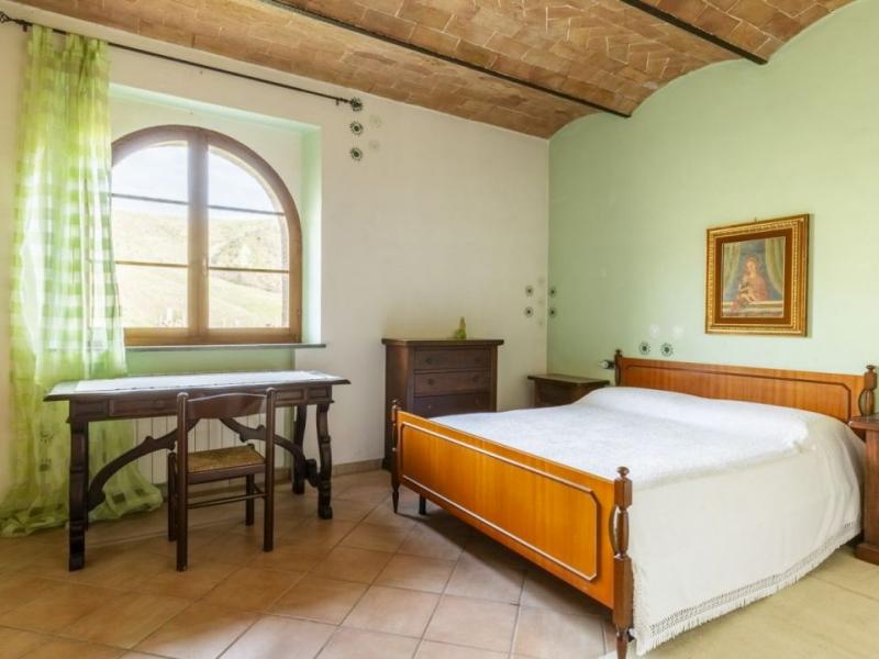 Tuscan Farmhouse with Annexes , Tuscany 