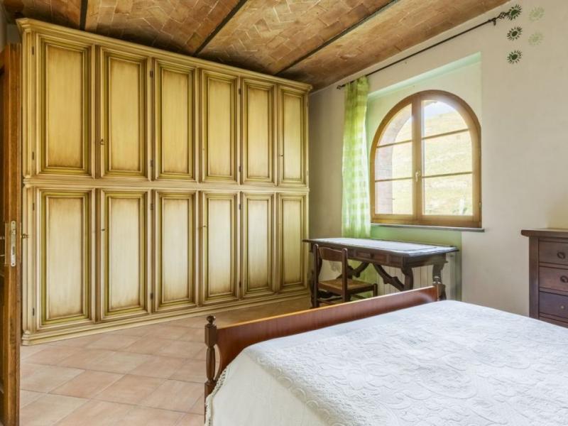 Tuscan Farmhouse with Annexes , Tuscany 