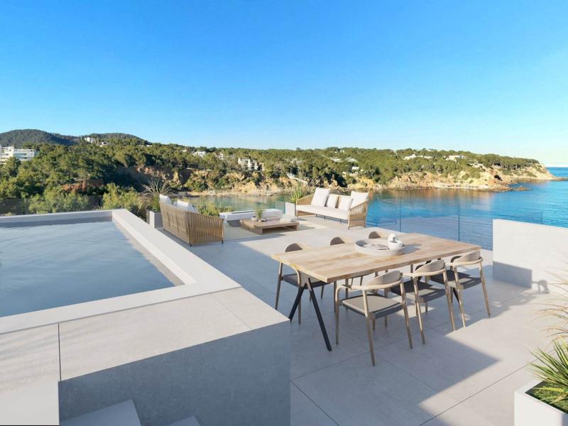 Waterfront duplex villa for sale in Cala Llenya , Santa Eulària des Riu 