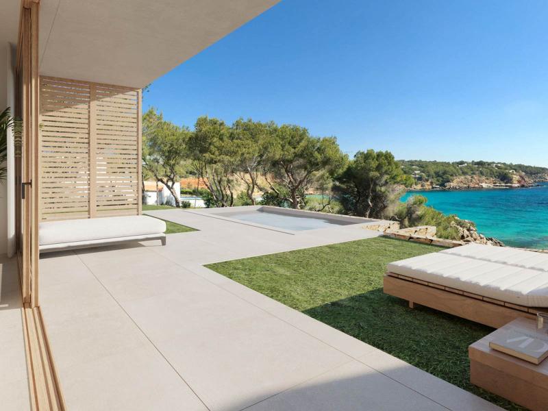 Waterfront duplex villa for sale in Cala Llenya , Santa Eulària des Riu 