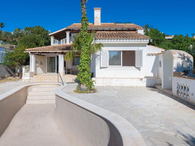 Villa for sale in Urbanización Vista Alegre - Ibiza , 