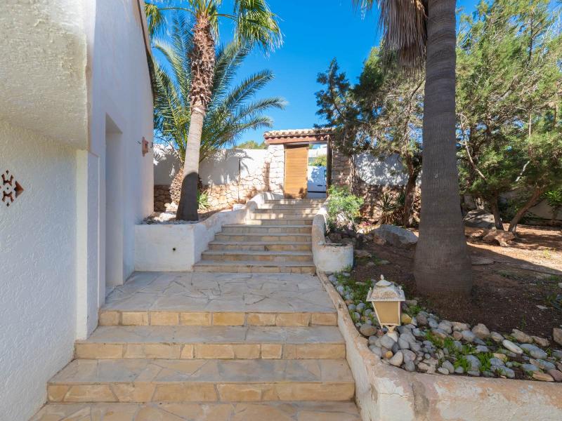 Villa for sale in Urbanización Vista Alegre - Ibiza , 