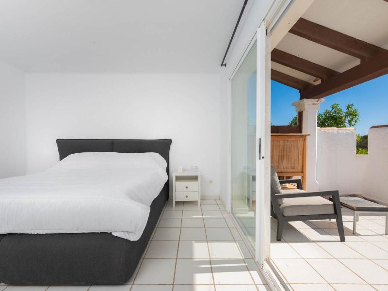 Villa for sale in Urbanización Vista Alegre - Ibiza , 