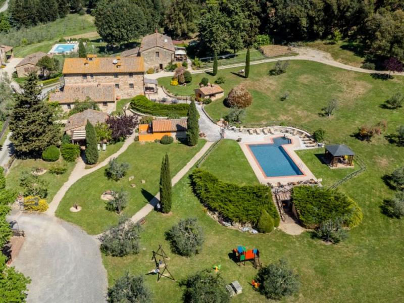 Historic Tuscan Borgo with Pool and Olive Grove for Sale in Gambassi Terme , Tuscany 