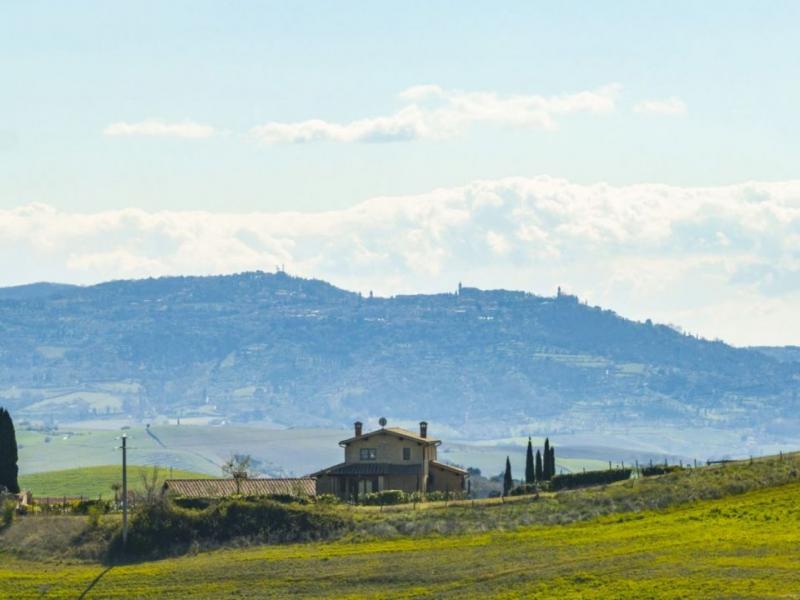Val d’Orcia Estate with Farmhouses , Tuscany 