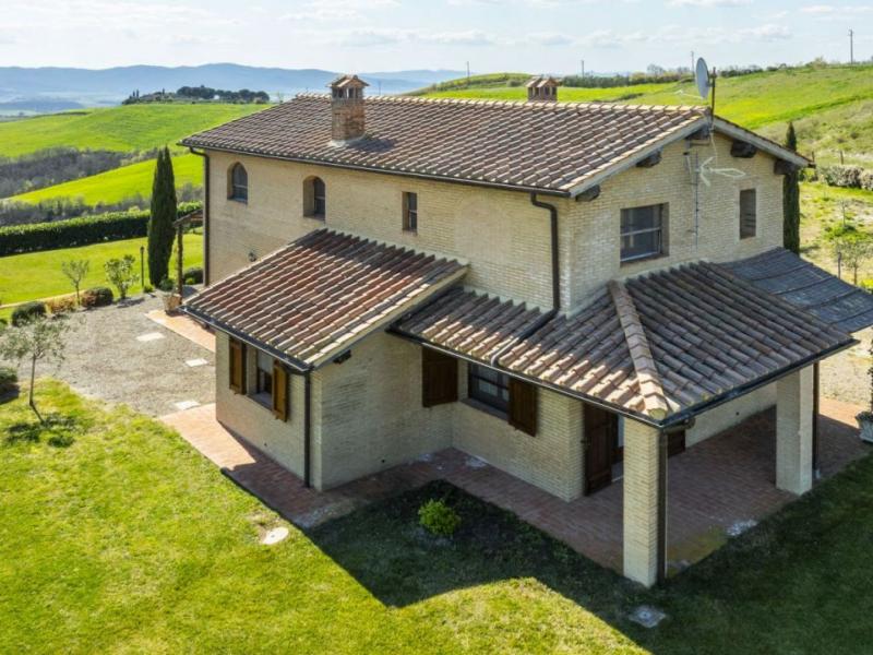 Val d’Orcia Estate with Farmhouses , Tuscany 