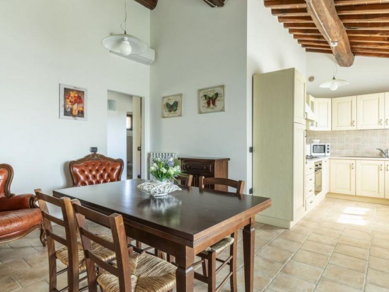 Val d’Orcia Estate with Farmhouses , Tuscany 