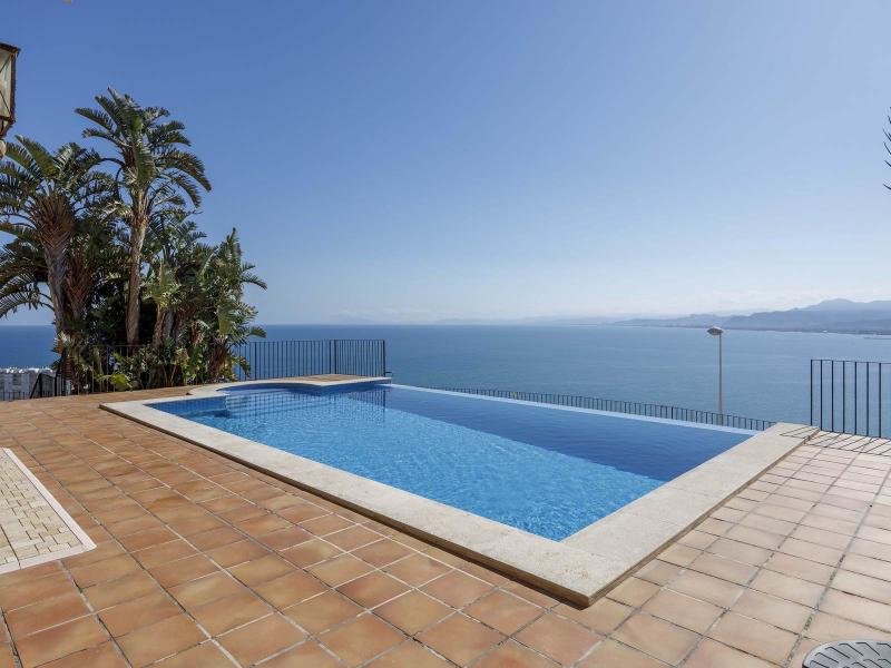 Mediterranean-Style Sea View Villa for Sale , Valencia 