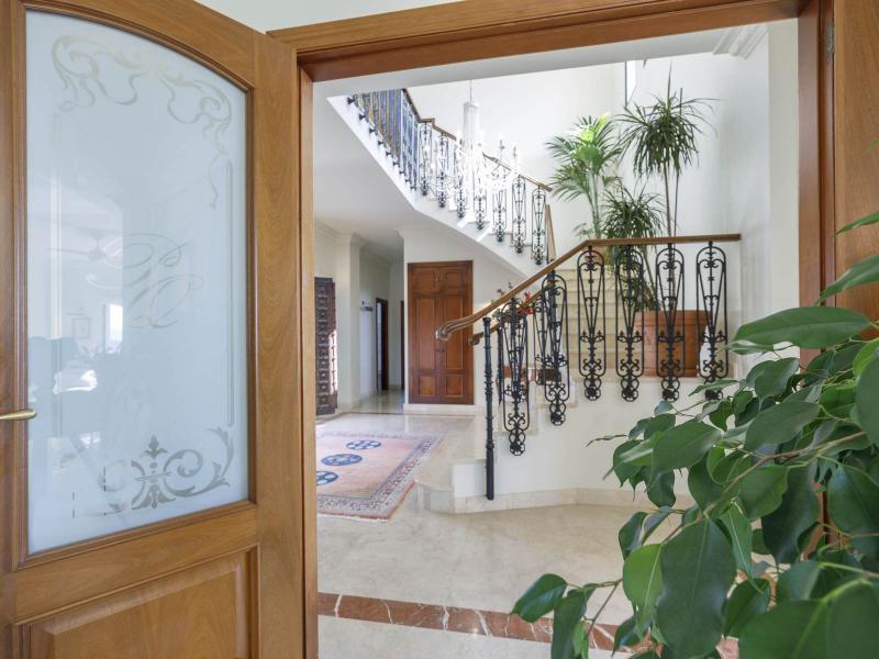 Mediterranean-Style Sea View Villa for Sale , Valencia 