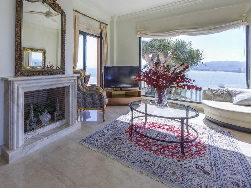 Mediterranean-Style Sea View Villa for Sale , Valencia 