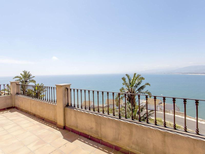 Mediterranean-Style Sea View Villa for Sale , Valencia 