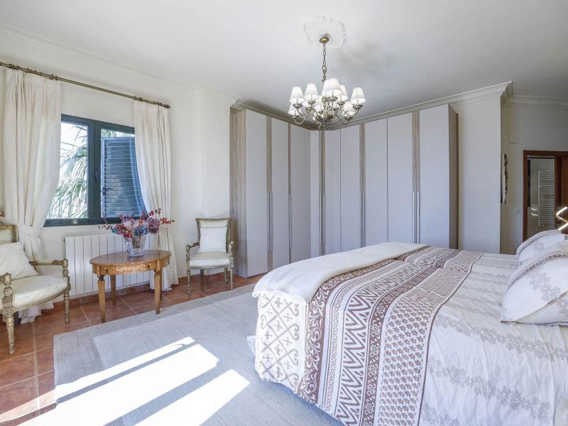 Mediterranean-Style Sea View Villa for Sale , Valencia 
