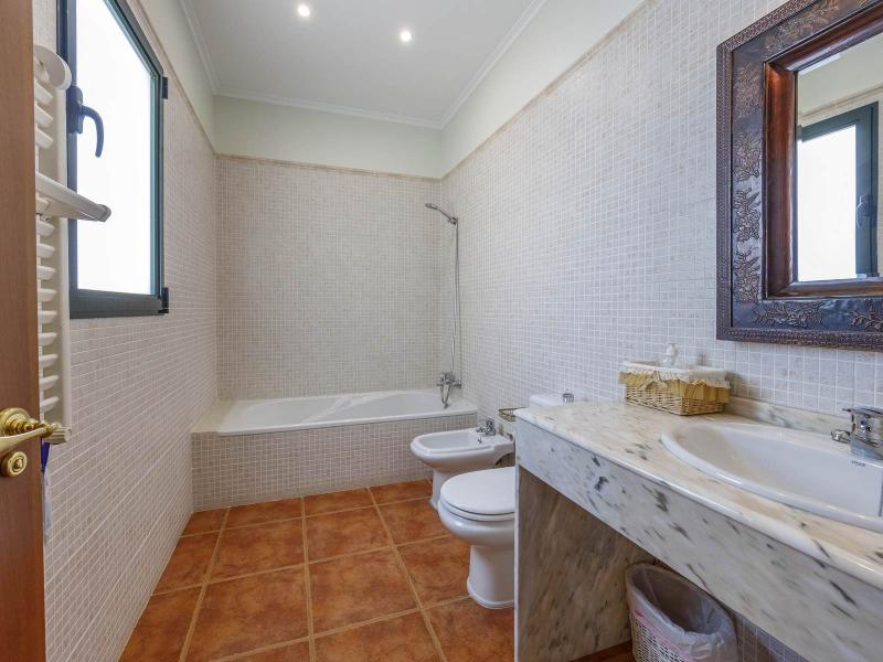 Mediterranean-Style Sea View Villa for Sale , Valencia 