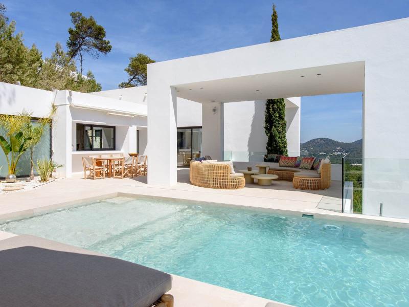 Luxury Contemporary Ibiza Villa for Sale with Panoramic Sea Views , Santa Eulària des Riu 