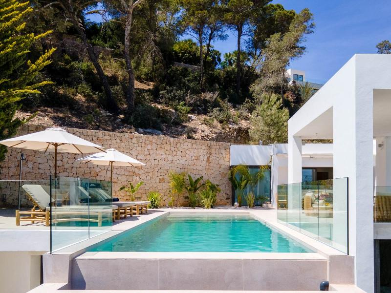 Luxury Contemporary Ibiza Villa for Sale with Panoramic Sea Views , Santa Eulària des Riu 