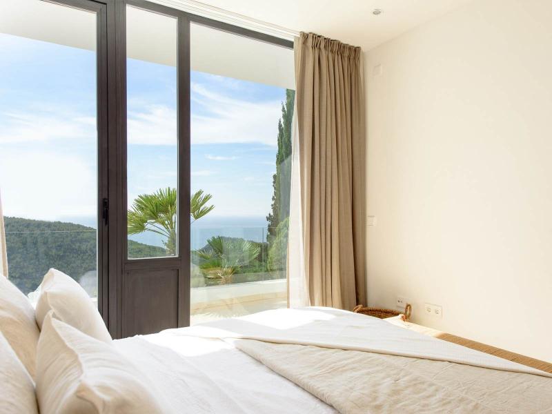 Luxury Contemporary Ibiza Villa for Sale with Panoramic Sea Views , Santa Eulària des Riu 