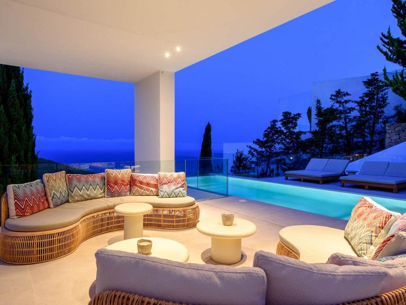 Luxury Contemporary Ibiza Villa for Sale with Panoramic Sea Views , Santa Eulària des Riu 
