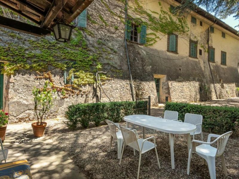 Wineries for sale for sale in Siena - Castelnuovo Berardenga , Tuscany 