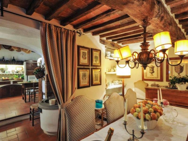 Historic Country Villa for Sale , Tuscany 