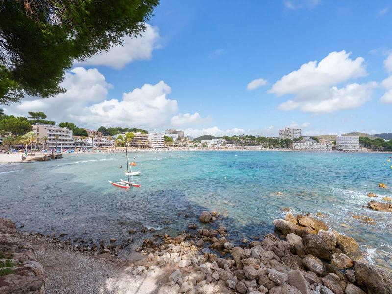 Seafront Villa with Private Dock and Beach , 