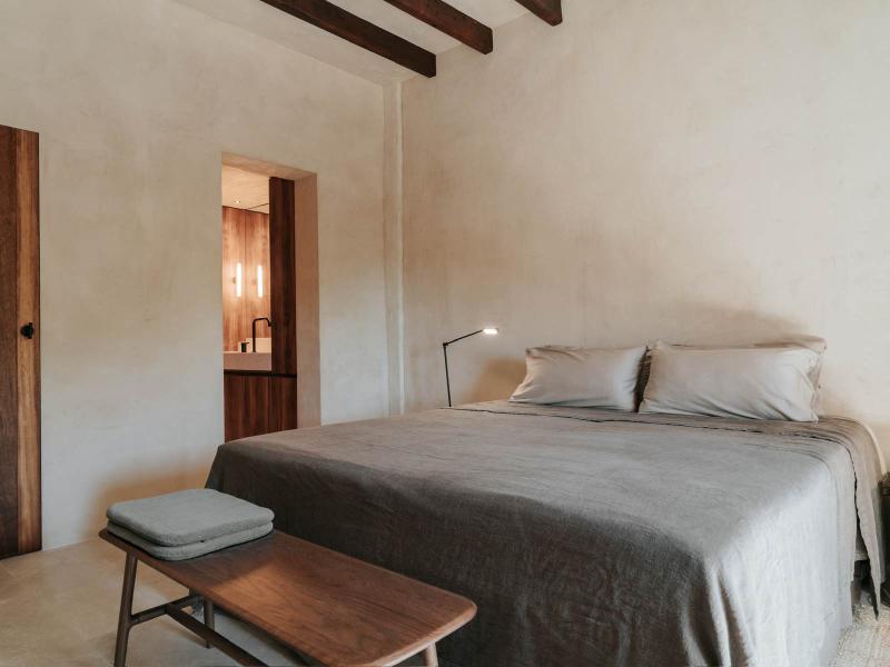 Stylishly Renovated Townhouse in Es Llombards , 
