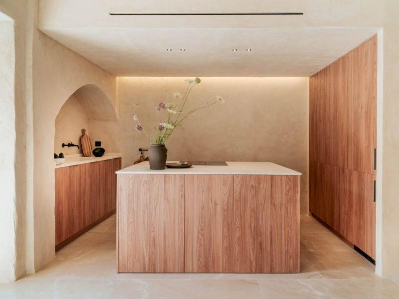 Stylishly Renovated Townhouse in Es Llombards , 