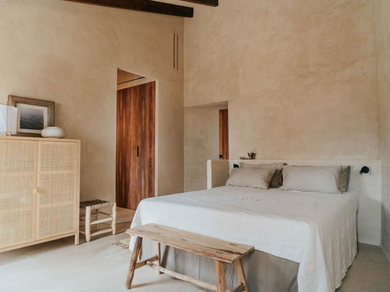 Stylishly Renovated Townhouse in Es Llombards , 
