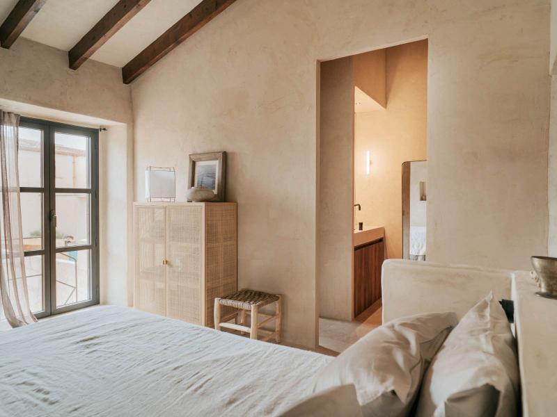 Stylishly Renovated Townhouse in Es Llombards , 
