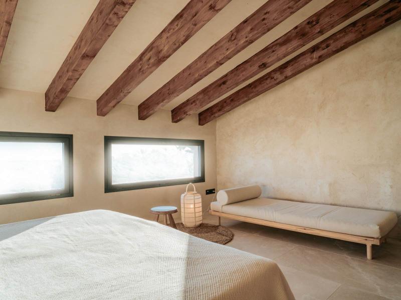 Stylishly Renovated Townhouse in Es Llombards , 