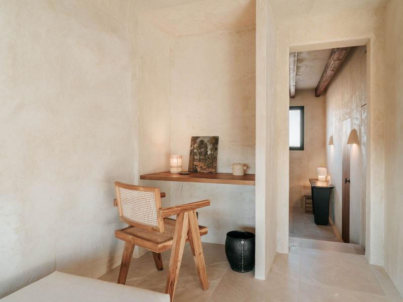 Stylishly Renovated Townhouse in Es Llombards , 