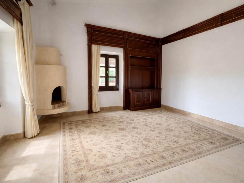 Beachfront Villa for Sale in Alcúdia – Mallorca , Alcudia Area 